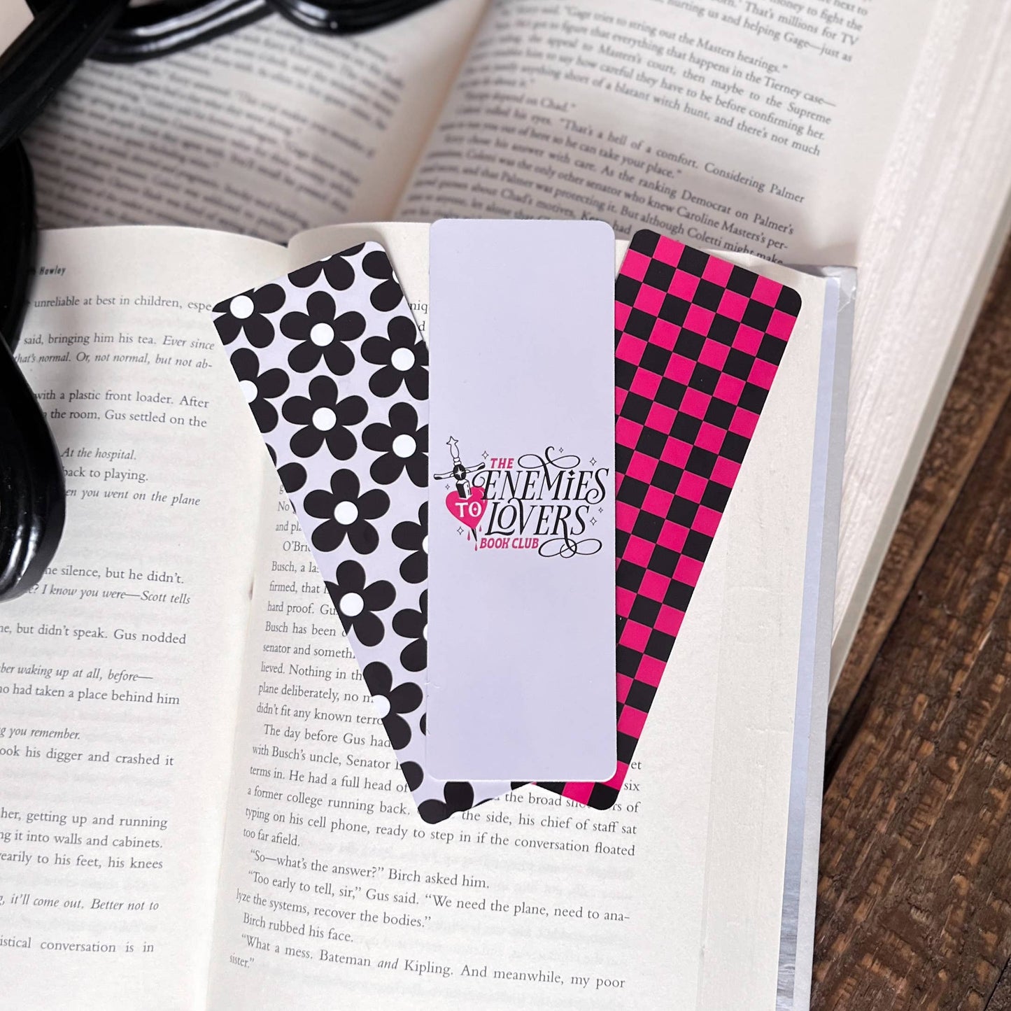 Enemies to Lovers Bookmark Set: Enemies to Lovers / Glossy - Laminated