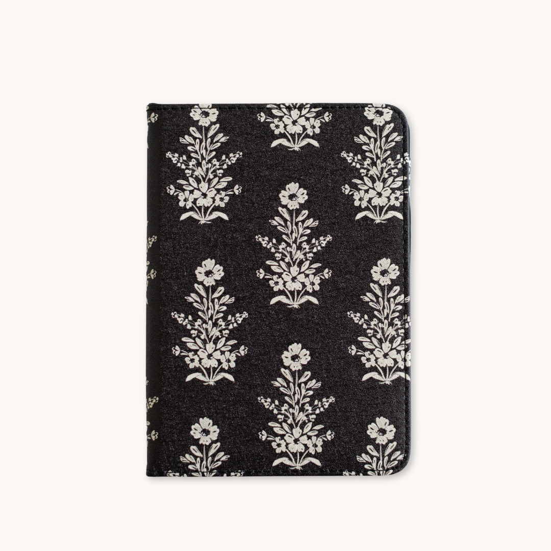 Midnight Damask Kindle Case: Kindle Paperwhite (12th Generation)