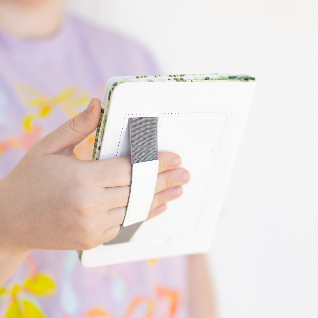 Matcha Floral Kindle Case: Kindle Paperwhite (12th Generation)