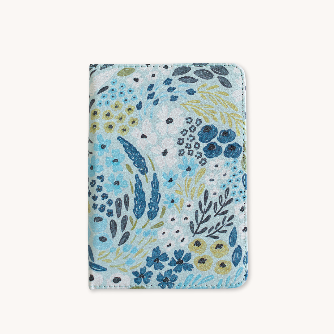 Waterfall Floral Kindle Case: Kindle Paperwhite (11th Generation)