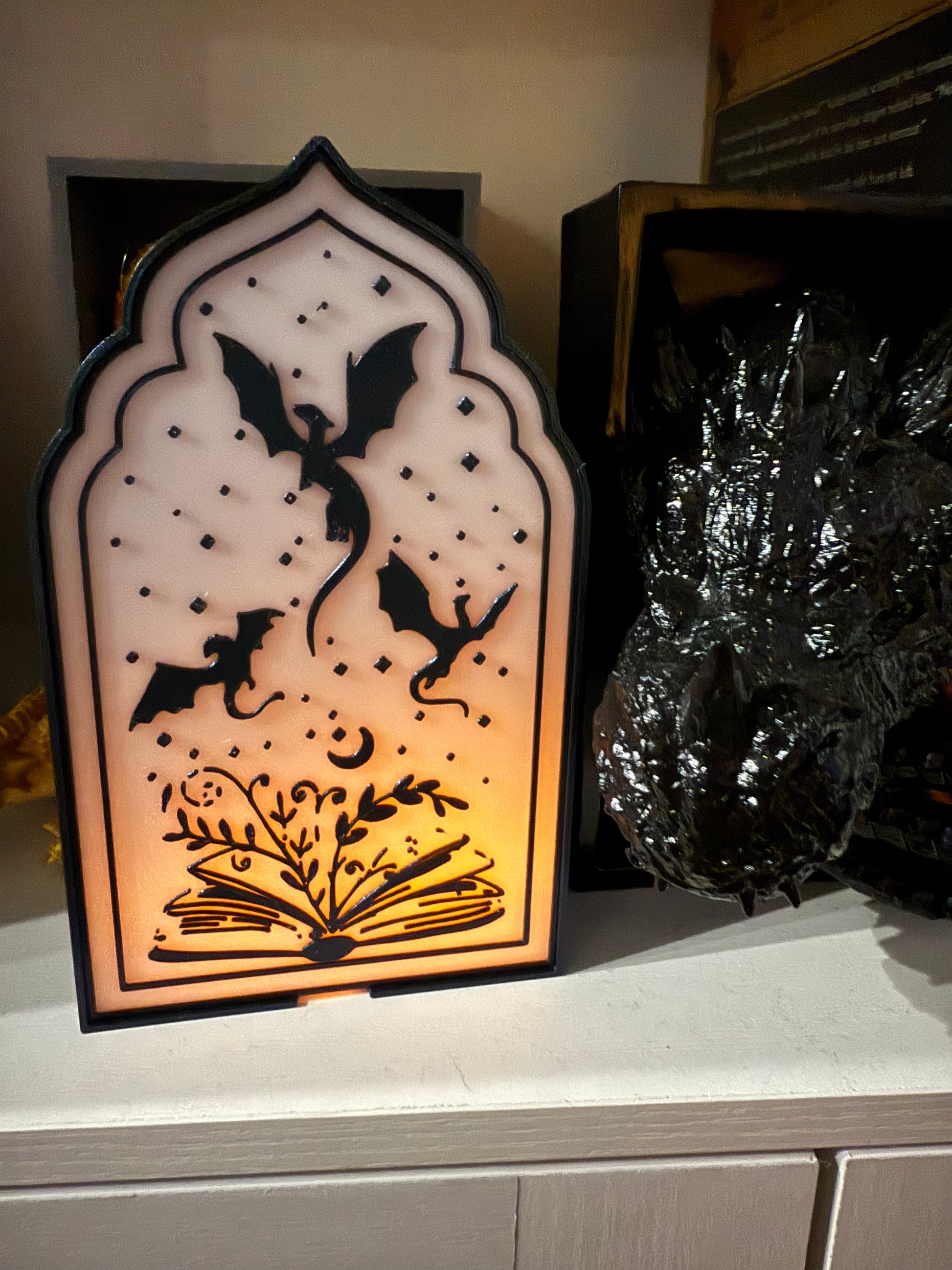 Dragon Booknook Light
