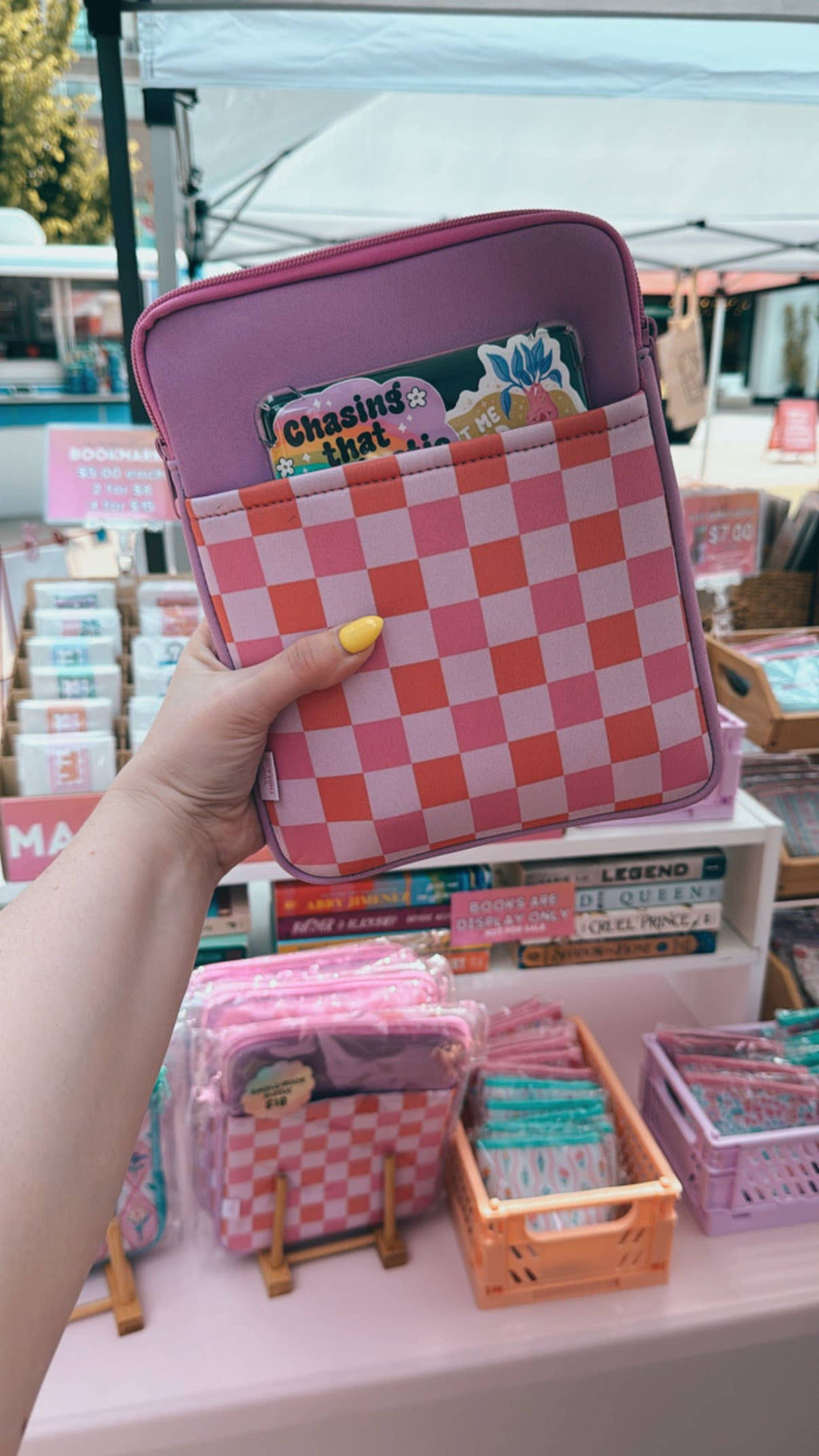 Checker Zipper Book and Kindle/E-Reader Sleeve