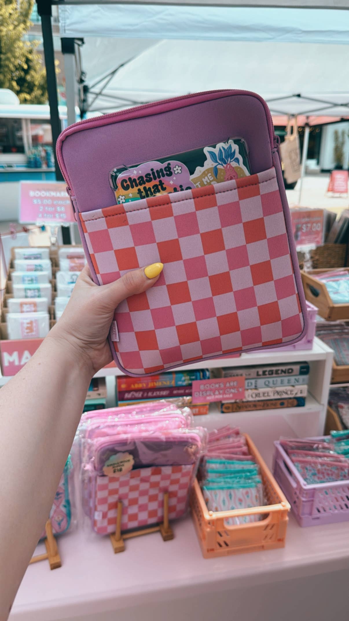 Checker Zipper Book and Kindle/E-Reader Sleeve